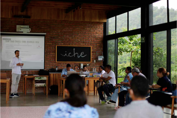 Aula-de-Clases-Iche.png Aula-de-Clases-Iche.png